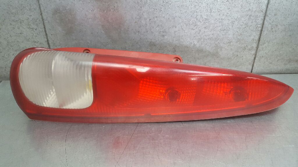 Piloto trasero derecho X20SED 96260527 de Daewoo Tacuma 2000-2004