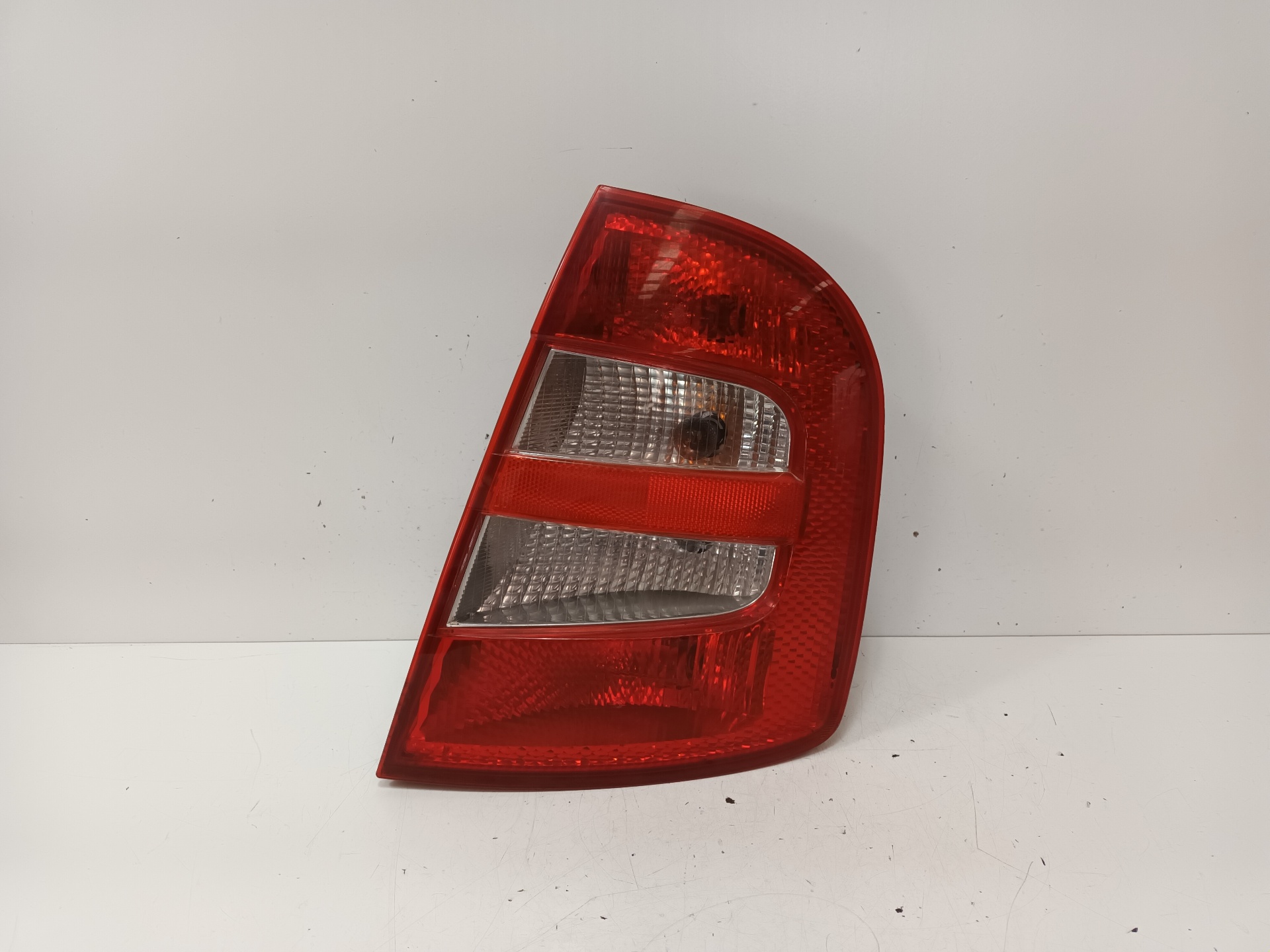 MAZDA Fabia 6Y (1999-2007) Rear Right Taillight Lamp 6Y6945112B 25278490