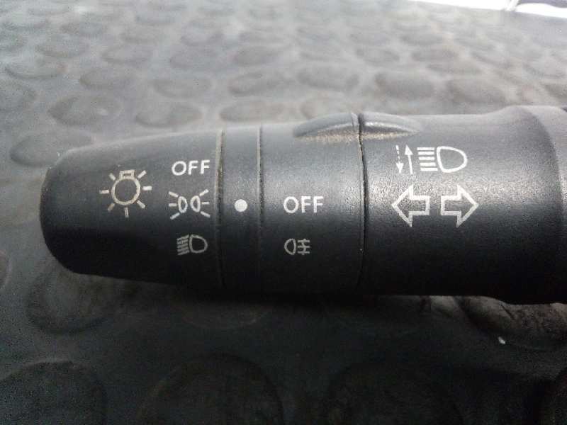 NISSAN Primera P12 (2001-2008) Headlight Switch Control Unit 25540AV620 21960579