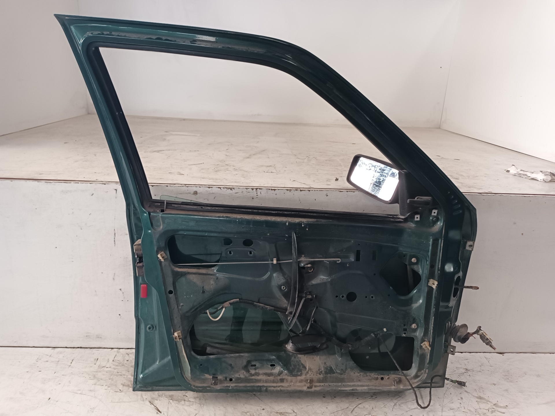 LANCIA Toledo 1 generation (1991-1999) Front Left Door VERDE 25199452