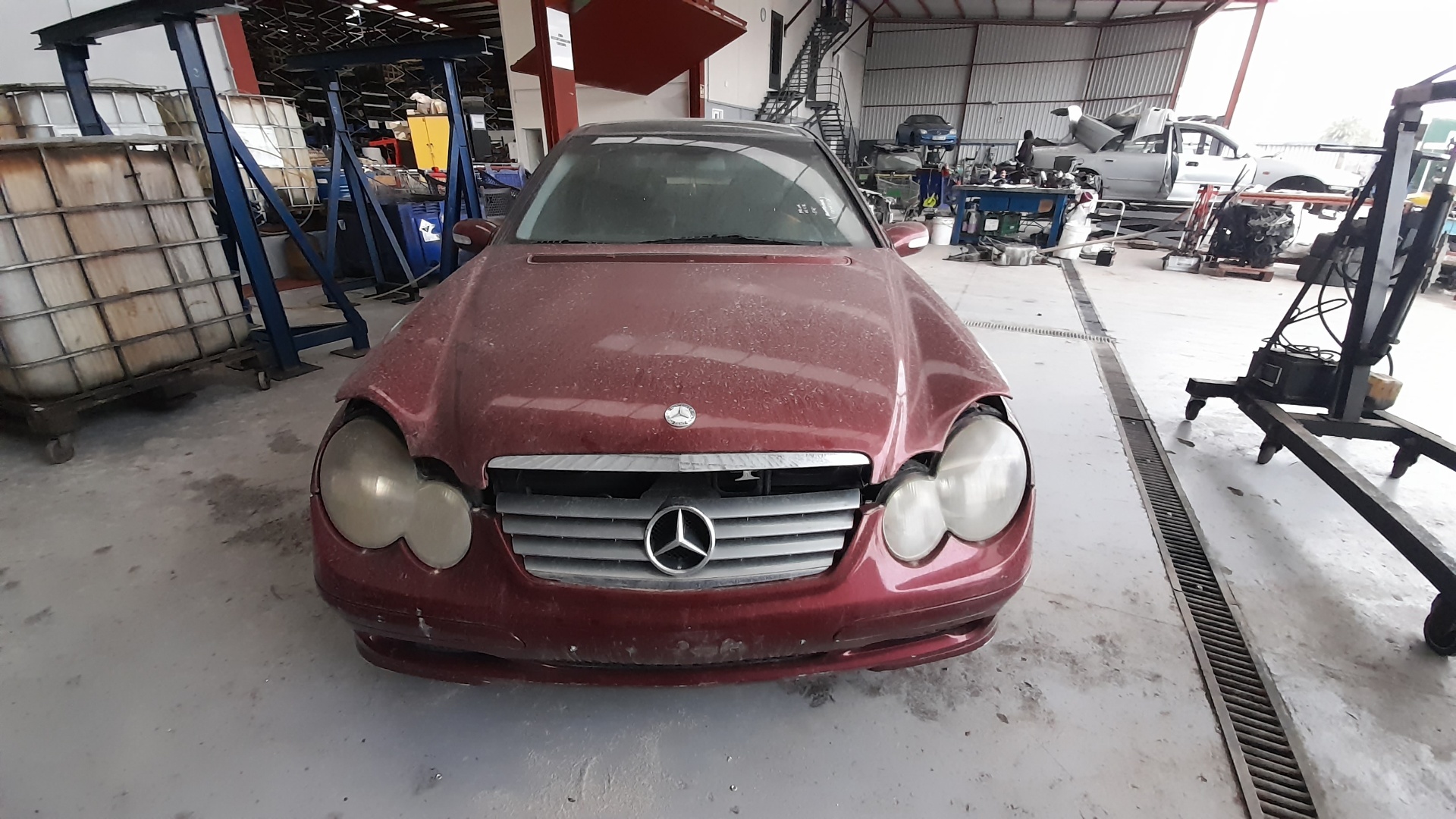 MERCEDES-BENZ C-Class W203/S203/CL203 (2000-2008) Блок предохранителей 2095450101 23500722