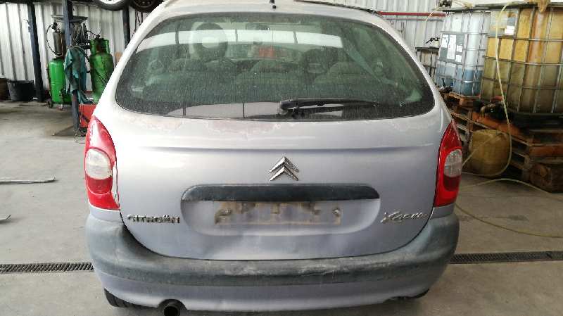 FIAT Xsara Picasso 1 generation (1999-2010) Противотуманка бампера передняя правая 6204AA 24048150