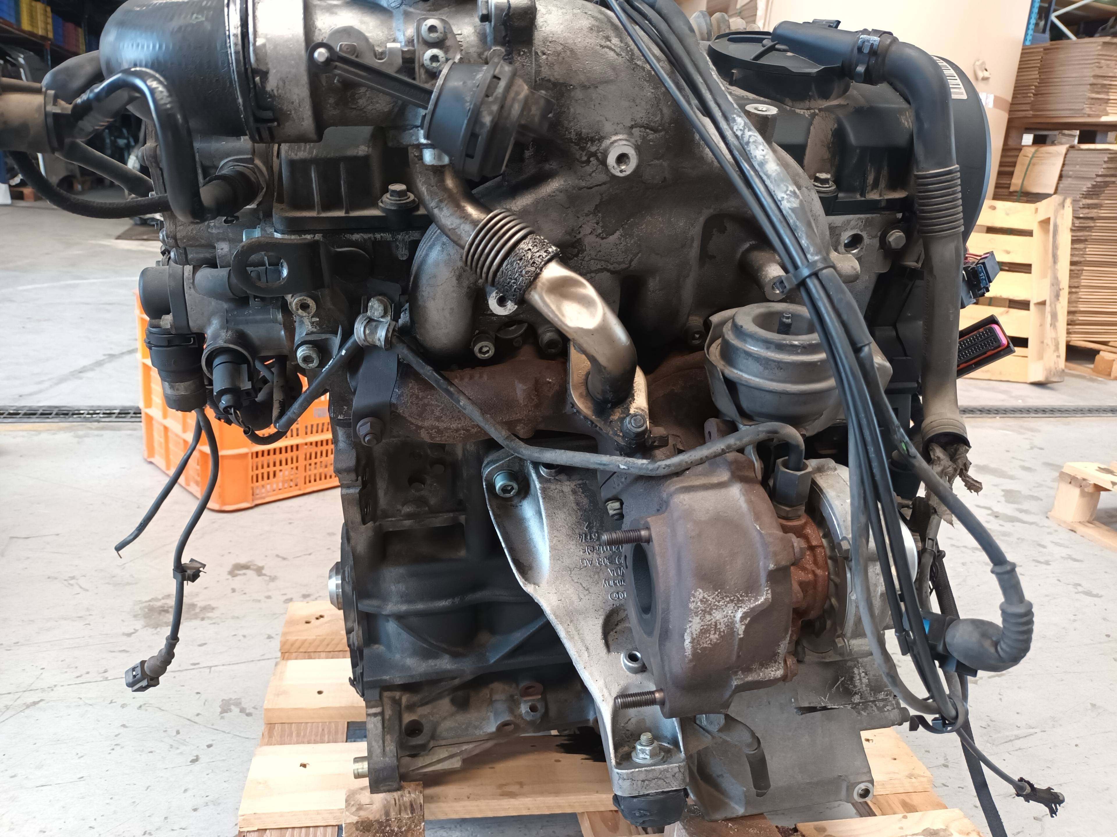 VOLKSWAGEN 1 generation (2013-2021) Engine AVF 25428849