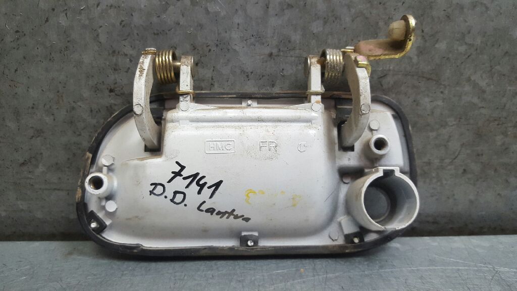 HYUNDAI Lantra J1 (1990-1995) Oikean etuoven ulkokahva 8266029002 25263028