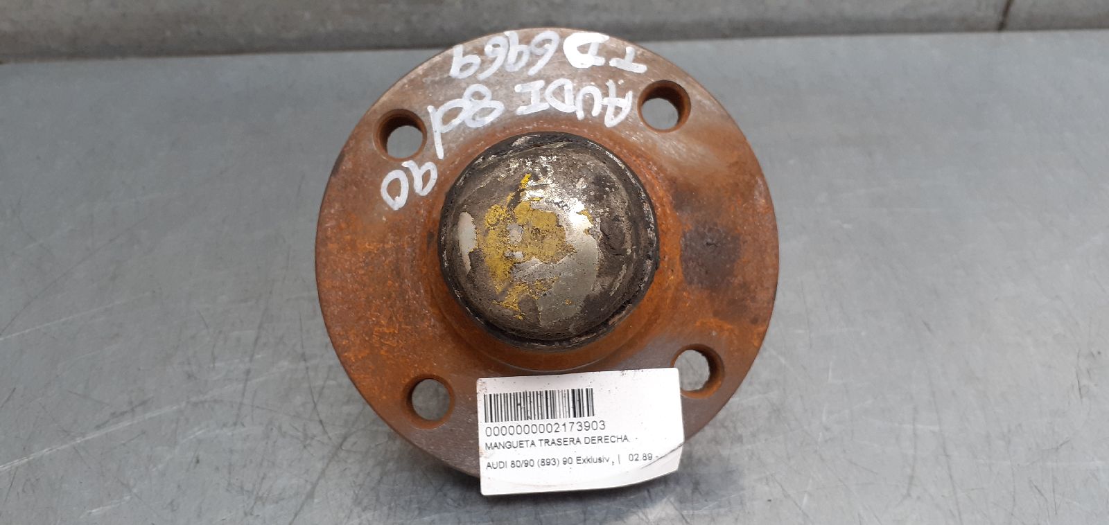 AUDI 90 B3 (1987-1991) Moyeu de roue arrière droit 25262829