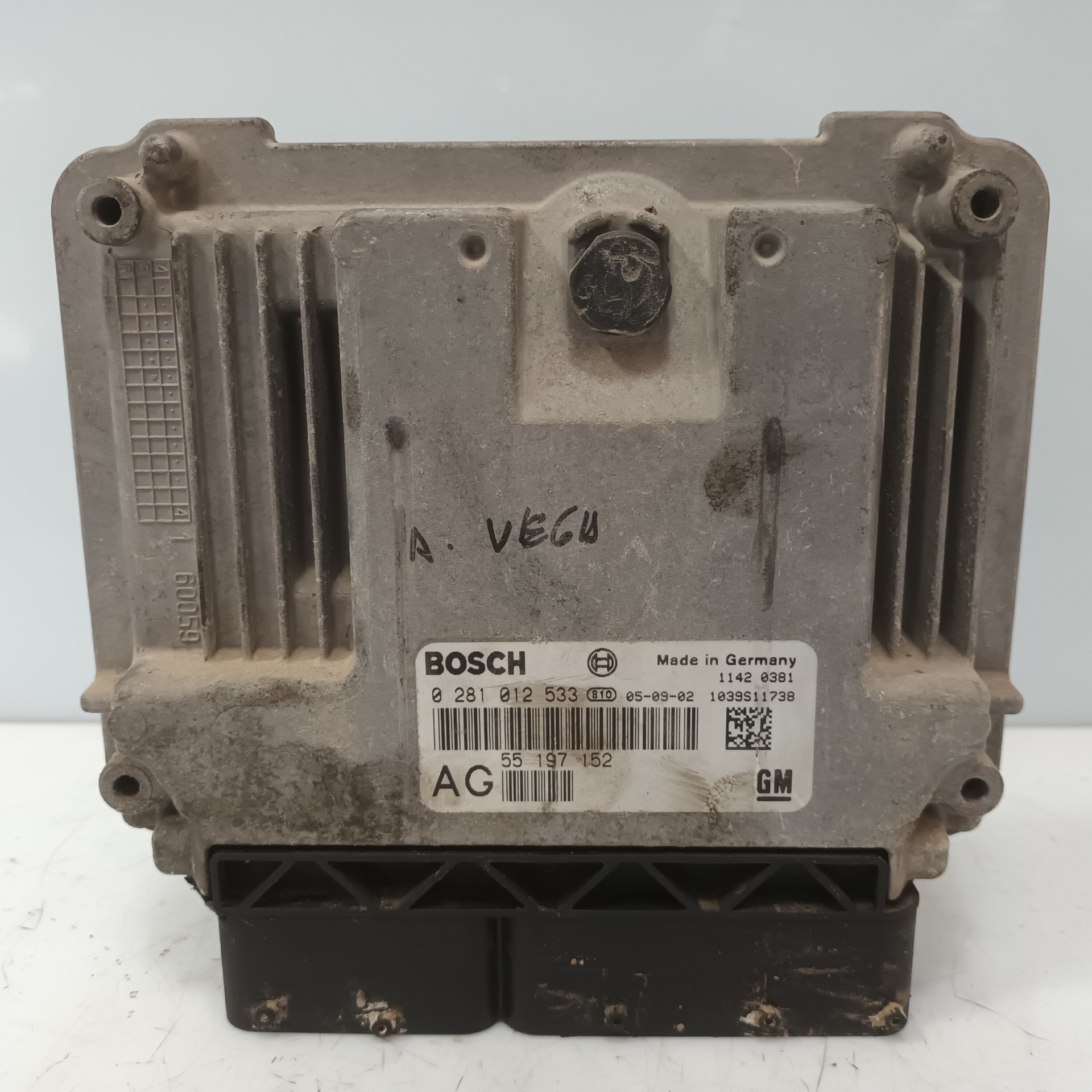 Centralita motor uce 0281012533 de Opel Signum 2005-2008 - pieza usada