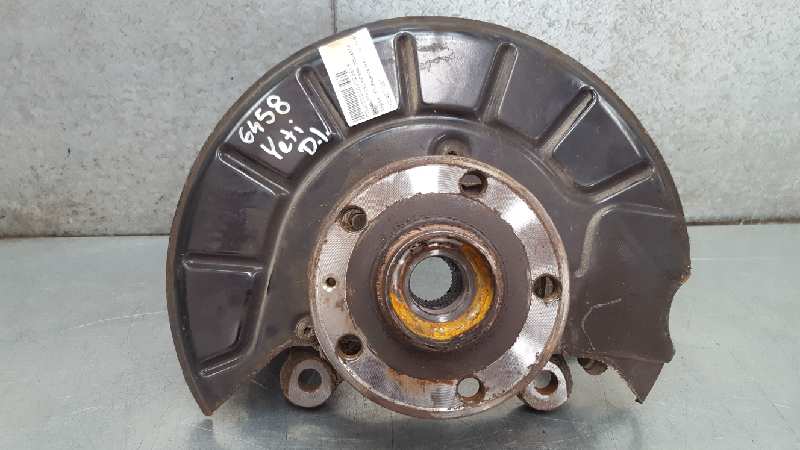 SKODA Yeti 1 generation (2009-2018) Front Left Wheel Hub 1K0407255T 22001168