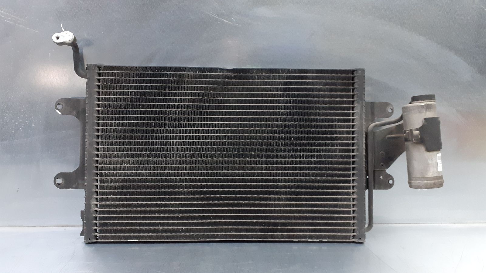 SEAT Cordoba 2 generation (1999-2009) Охлаждающий радиатор 6K0820411A 24081395