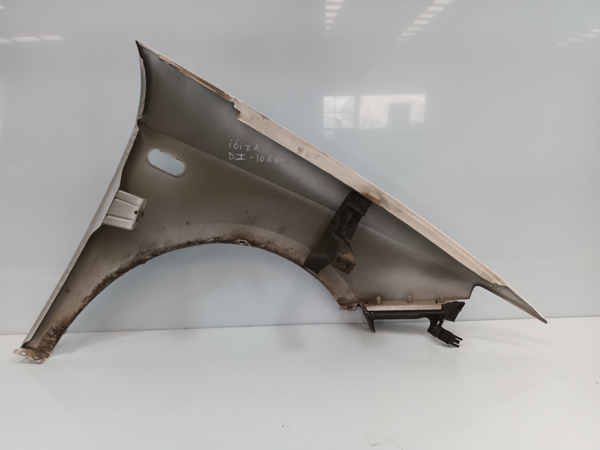 SEAT Ibiza 4 generation (2008-2017) Front Left Fender 25394238