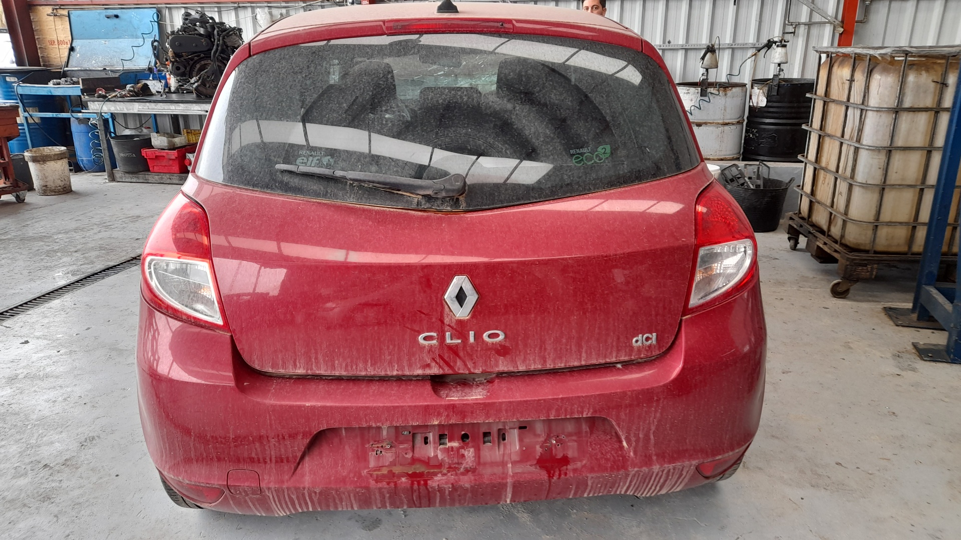 AUDI Clio 3 generation (2005-2012) Front Left Door ROJO 24867571