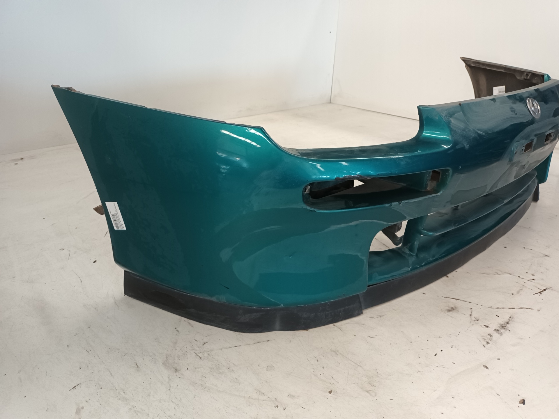 PEUGEOT 323 BA (1994-2000) Front Bumper VERDE 24909089