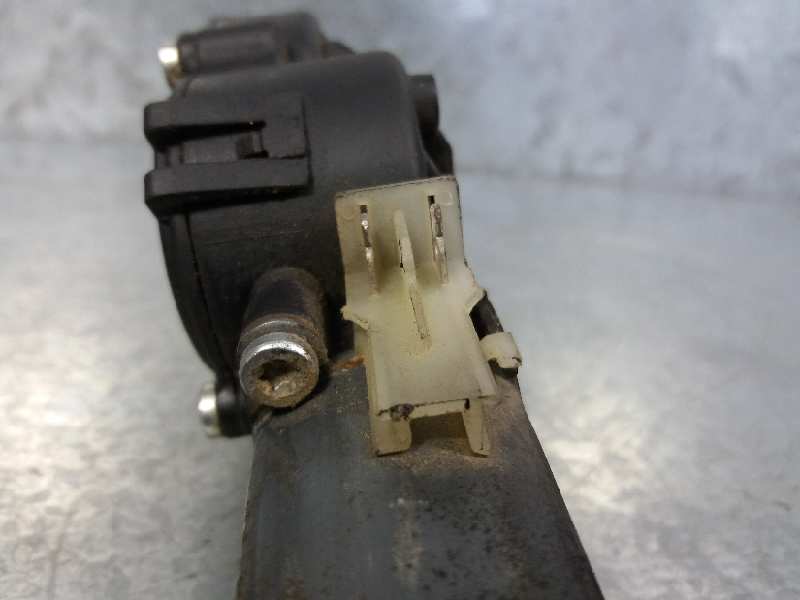 Sunroof electric motor NFUTU5JP4 0390203228 de Peugeot 307 2005-2009 - pieza usada