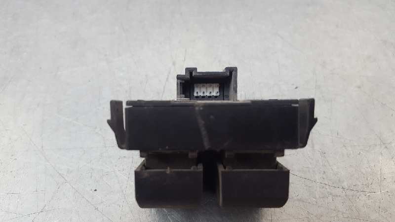 ALFA ROMEO Spider 916 (1995-2006) Front Left Door Window Switch 8L0959851 24070850