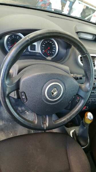 AUDI Clio 3 generation (2005-2012) Front Left Wheel Hub 8200345944 21988657