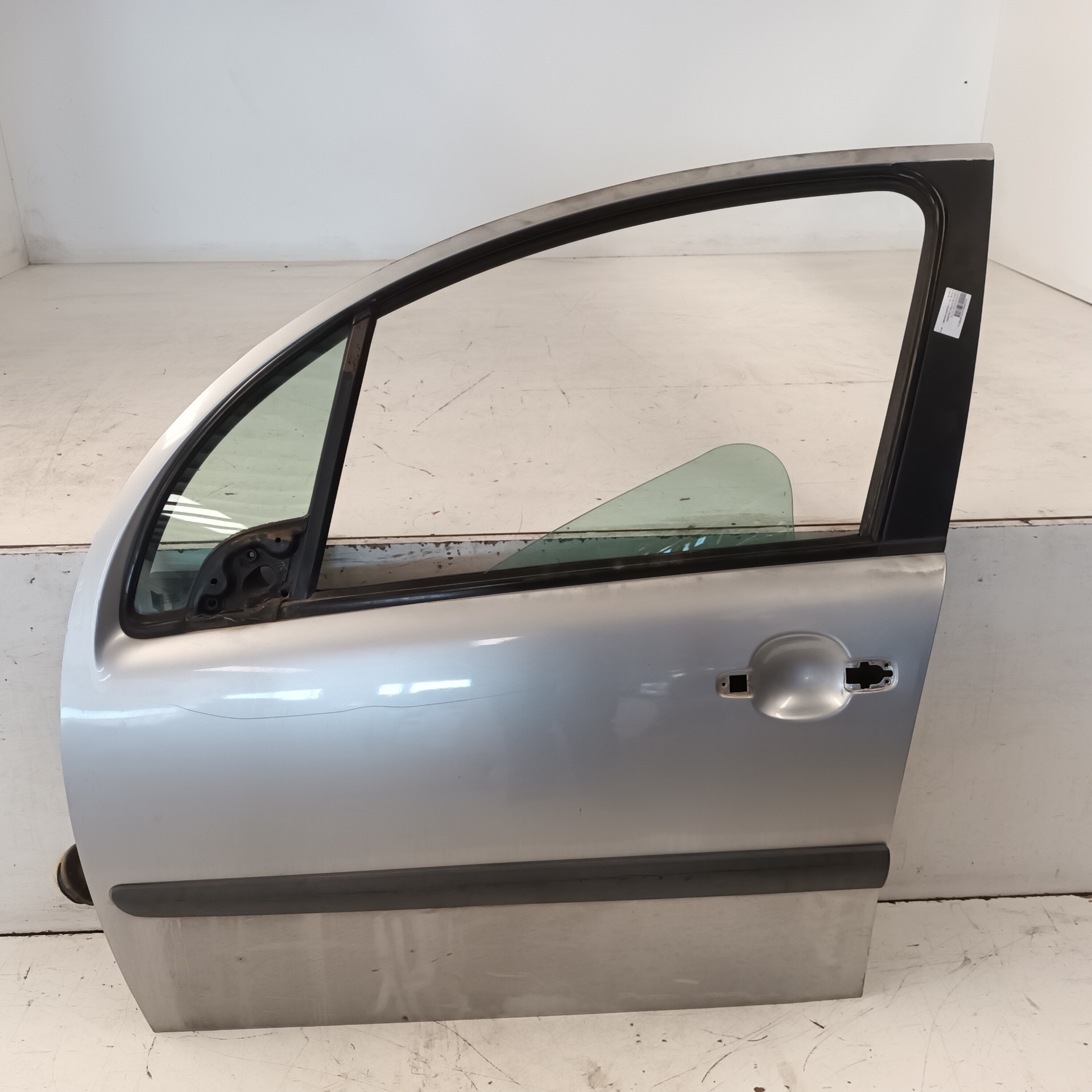 CITROËN C3 1 generation (2002-2010) Priekšējās kreisās durvis PLATA 24675962