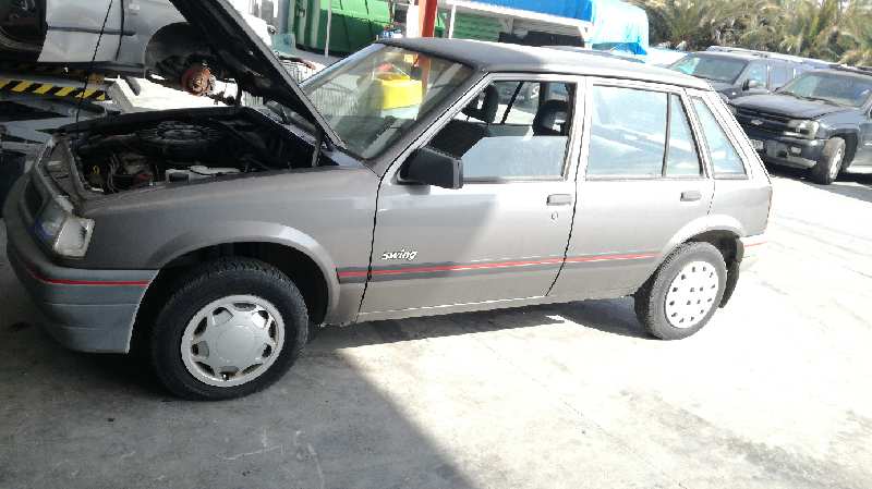 OPEL Corsa A (1982-1993) Външна дръжка на задната дясна врата 138142 25258487