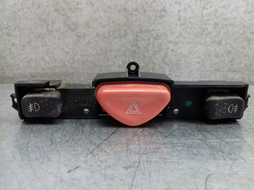 ALFA ROMEO GTV 916 (1995-2006) Hazard button 60657155 24074124