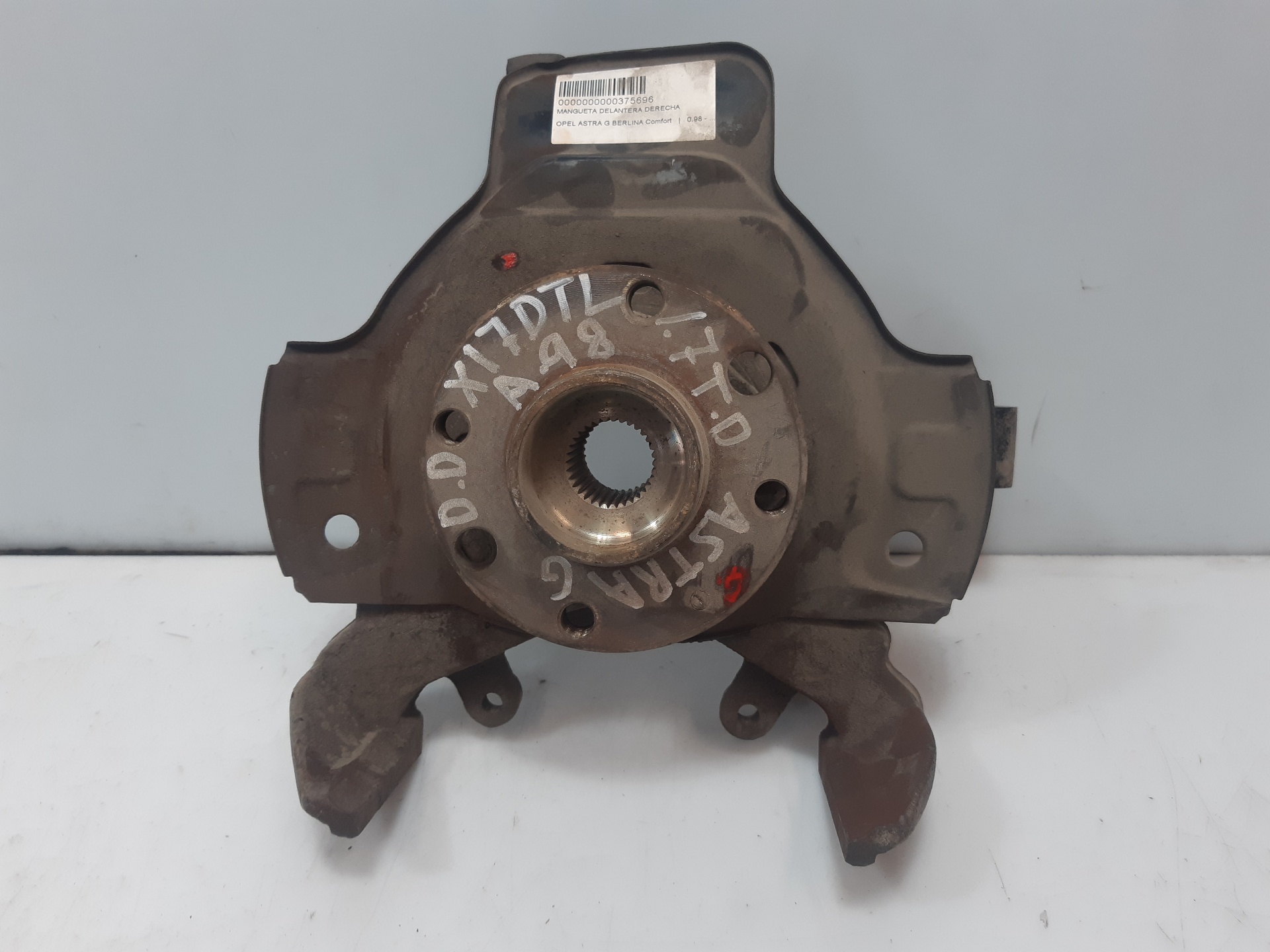 Front right wheel hub 90498811 de Opel Astra g sedán (t98) 1998-2000 - pieza usada