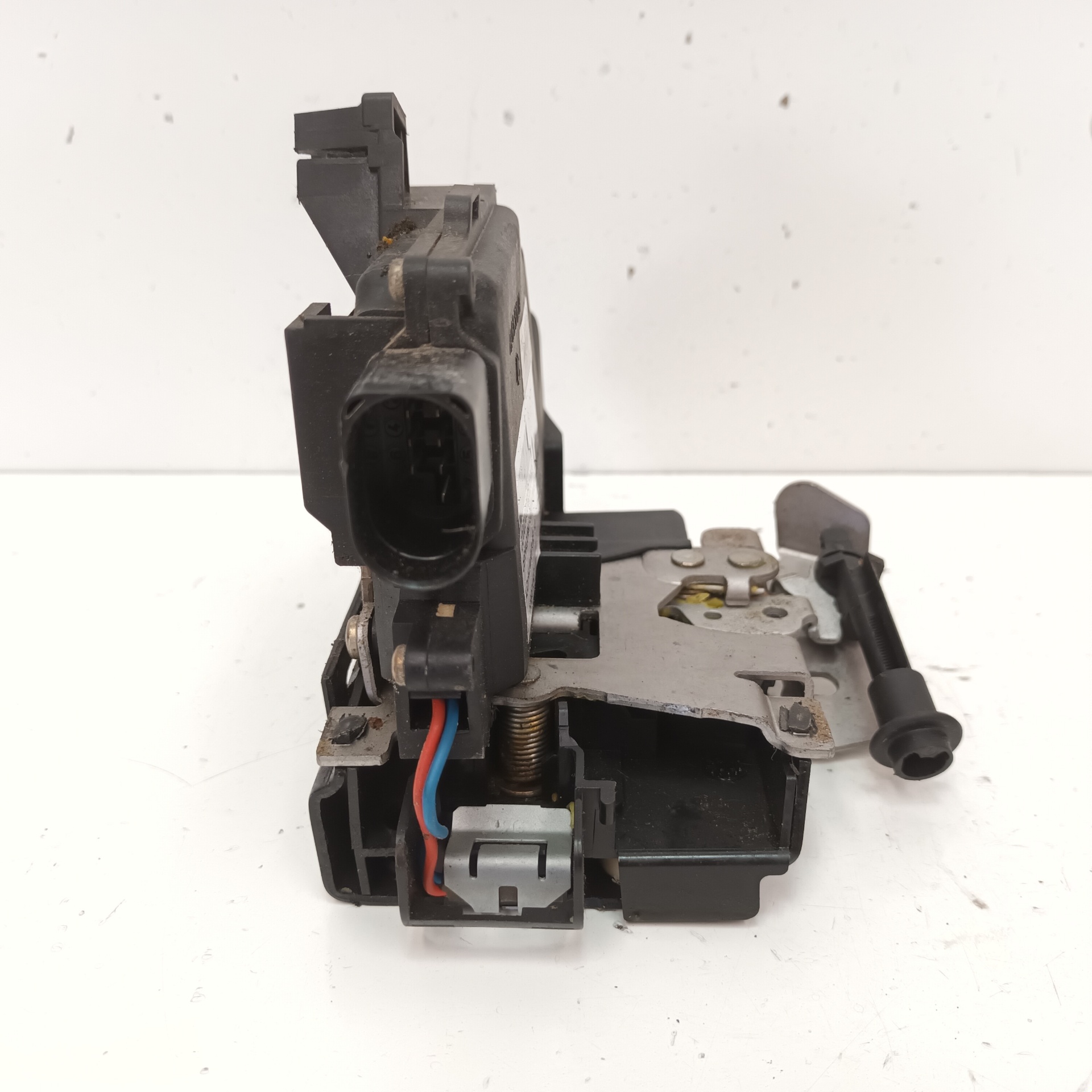 AUDI A4 B7/8E (2004-2008) Rear Left Door Lock 8E0839015C 22011063