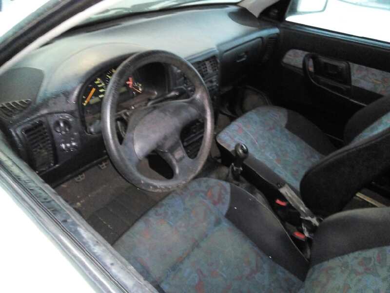 LEXUS Ibiza 2 generation (1993-2002) Galinių kairių durų spyna 6K4839015 25243035