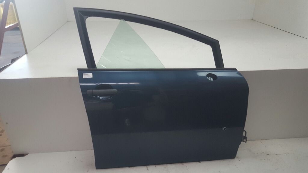 CHEVROLET Leon 2 generation (2005-2012) Front Right Door 1P0831056A 21992679