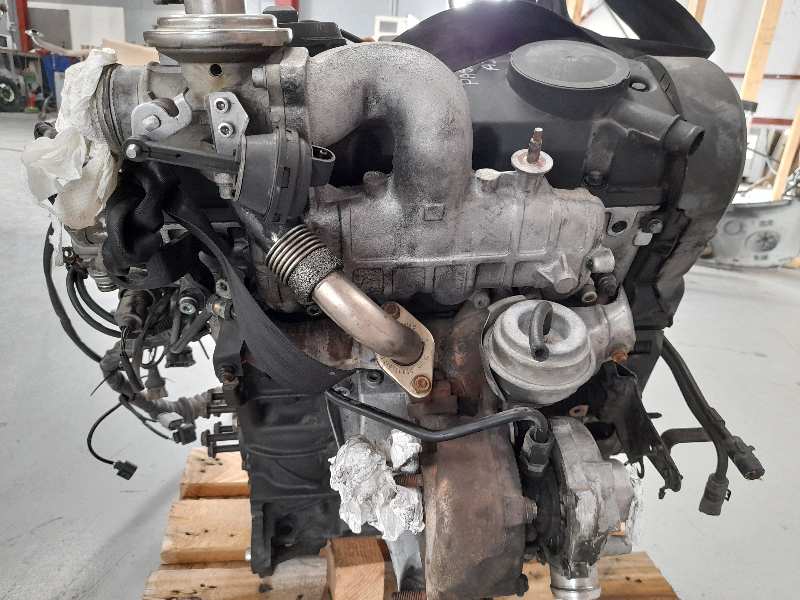 VOLKSWAGEN Passat B5 (1996-2005) Motor AJM 22006162