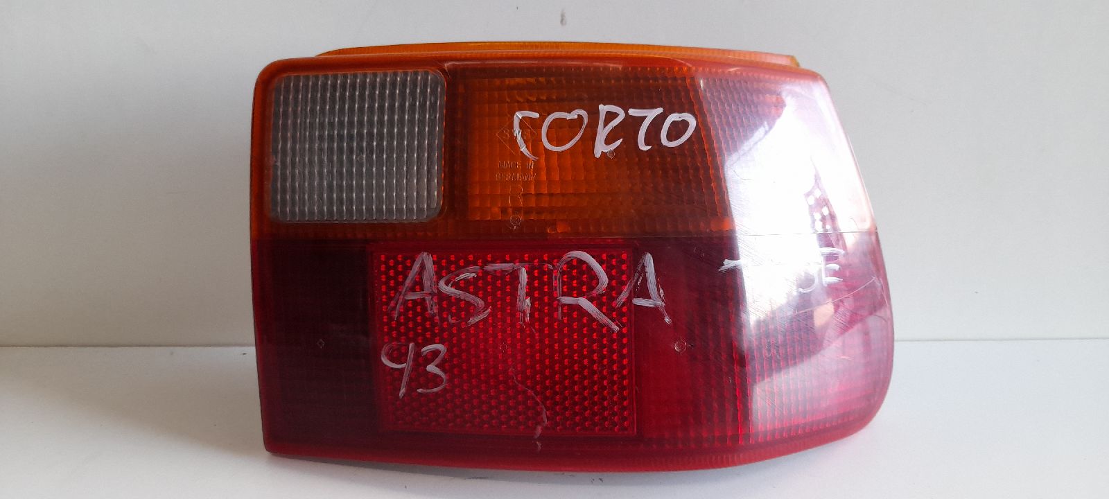 OPEL Astra F (1991-2002) Rear Right Taillight Lamp 90510613 21976300