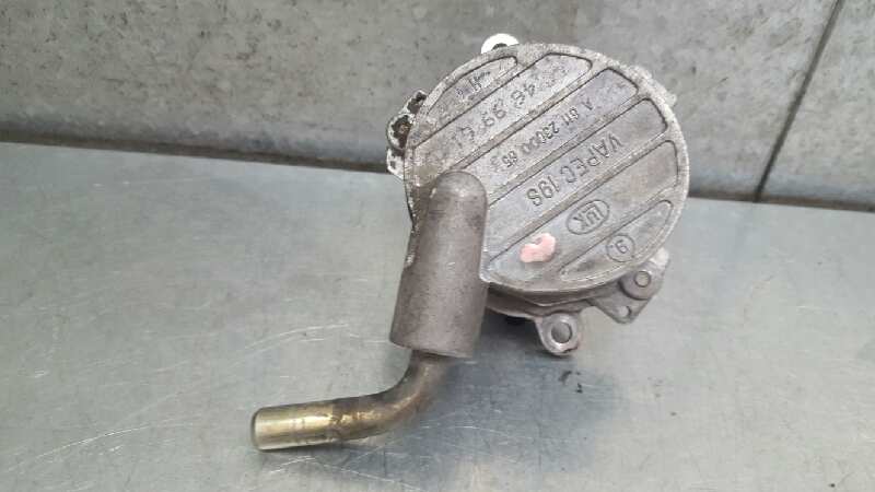 MERCEDES-BENZ C-Class W202/S202 (1993-2001) Vakuumpump 6112300065 25396848