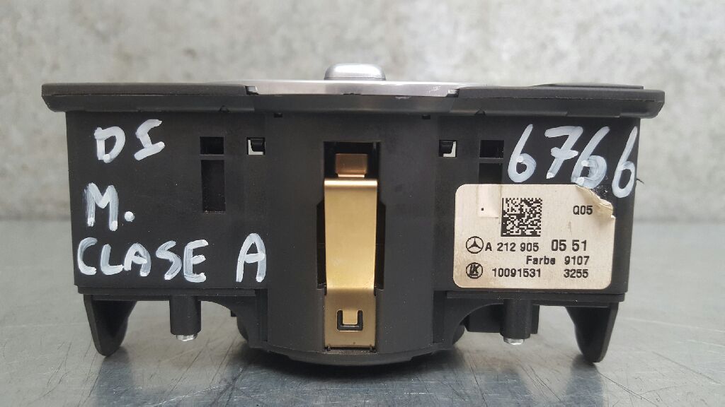 MERCEDES-BENZ A-Class W176 (2012-2018) Unitate de control comutator faruri 2129050551 24072398