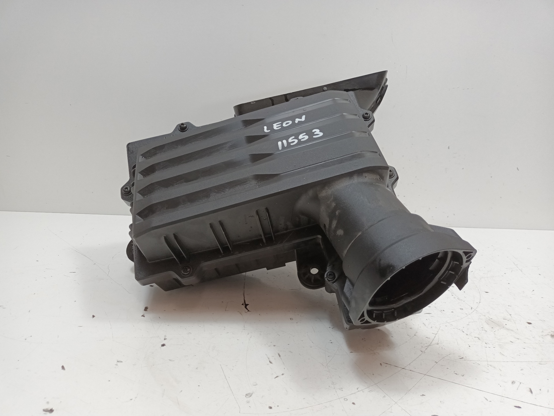 SEAT Alhambra 2 generation (2010-2021) Other Engine Compartment Parts 2Q0129618 25392476