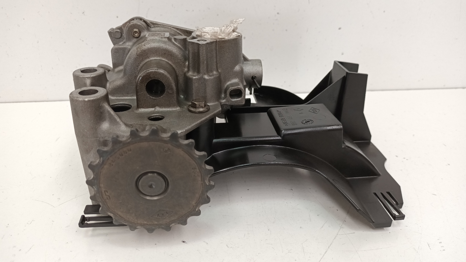 RENAULT Scenic 2 generation (2003-2010) Oil Pump 8200345757 22309614