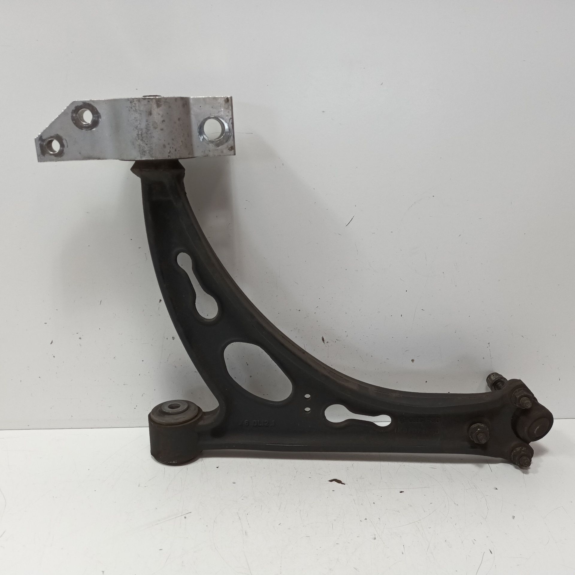 OPEL Combo D (2011-2020) Front Right Arm 201967B 25425958