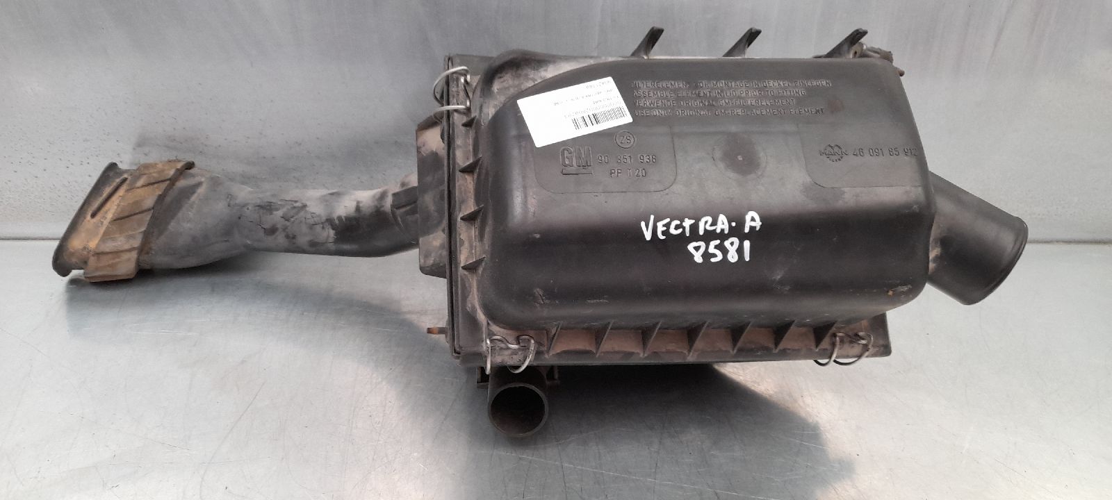 OPEL Vectra A (1988-1995) Kitos variklio skyriaus detalės 90351938 24096940