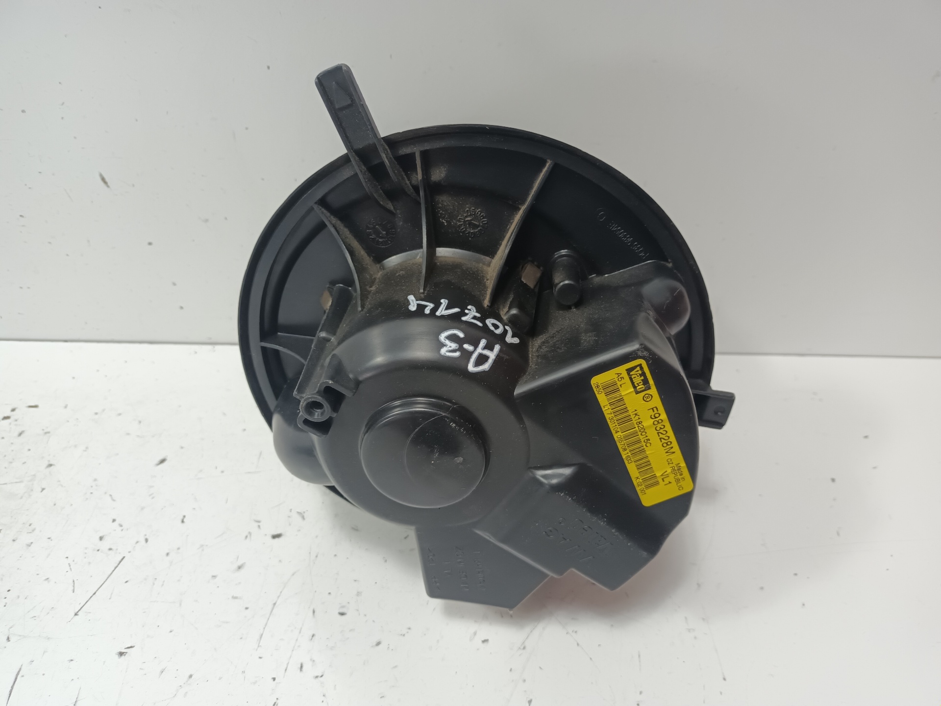 AUDI A3 8P (2003-2013) Sildītāja ventilators 1K1820015C 22775892