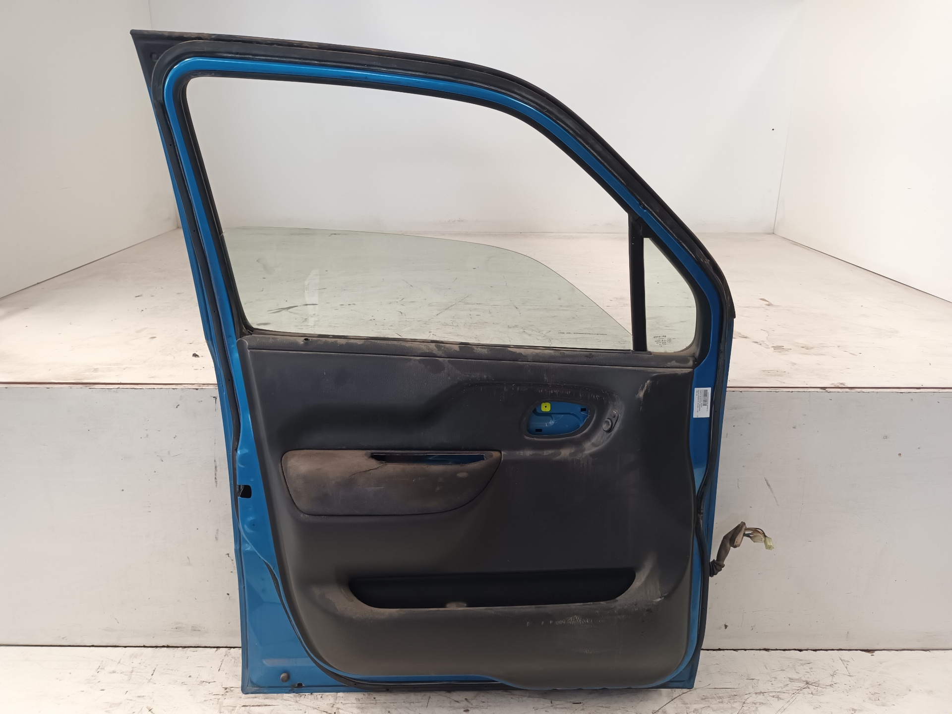 JAGUAR Front Left Door AZUL 25023395