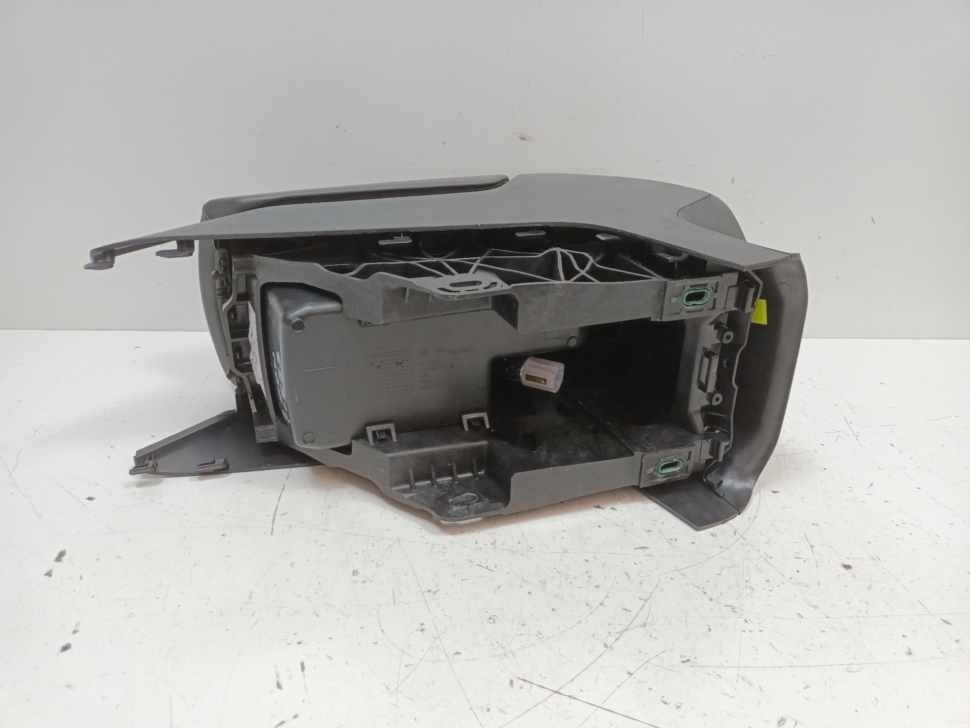 SEAT Alhambra 2 generation (2010-2021) Armlene 5FA864207B 25392454