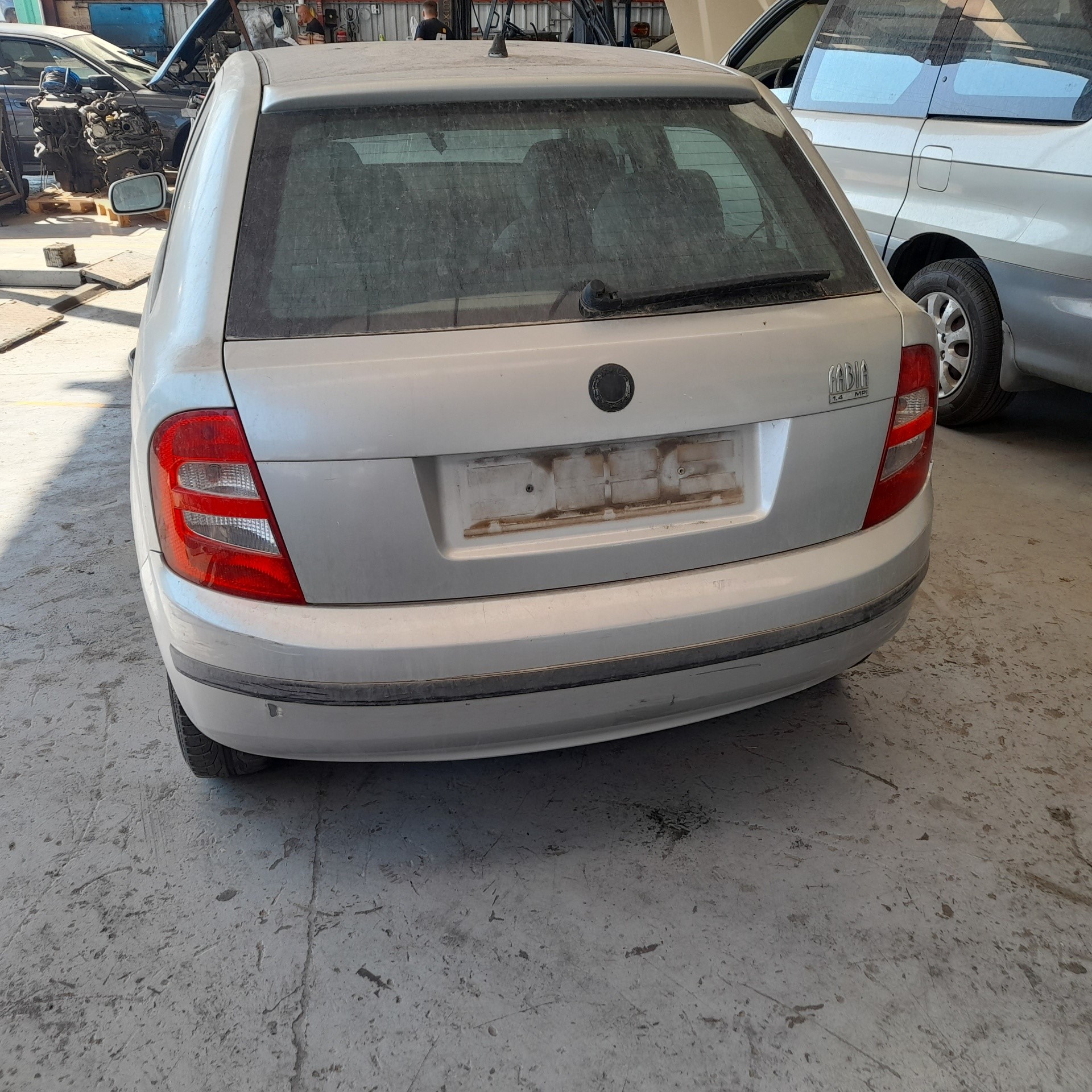 MAZDA Fabia 6Y (1999-2007) Galinis dešinys žibintas 6Y6945112B 25278490