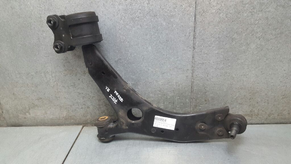 PEUGEOT Focus 2 generation (2004-2011) Front Left Arm 1570285 22003534