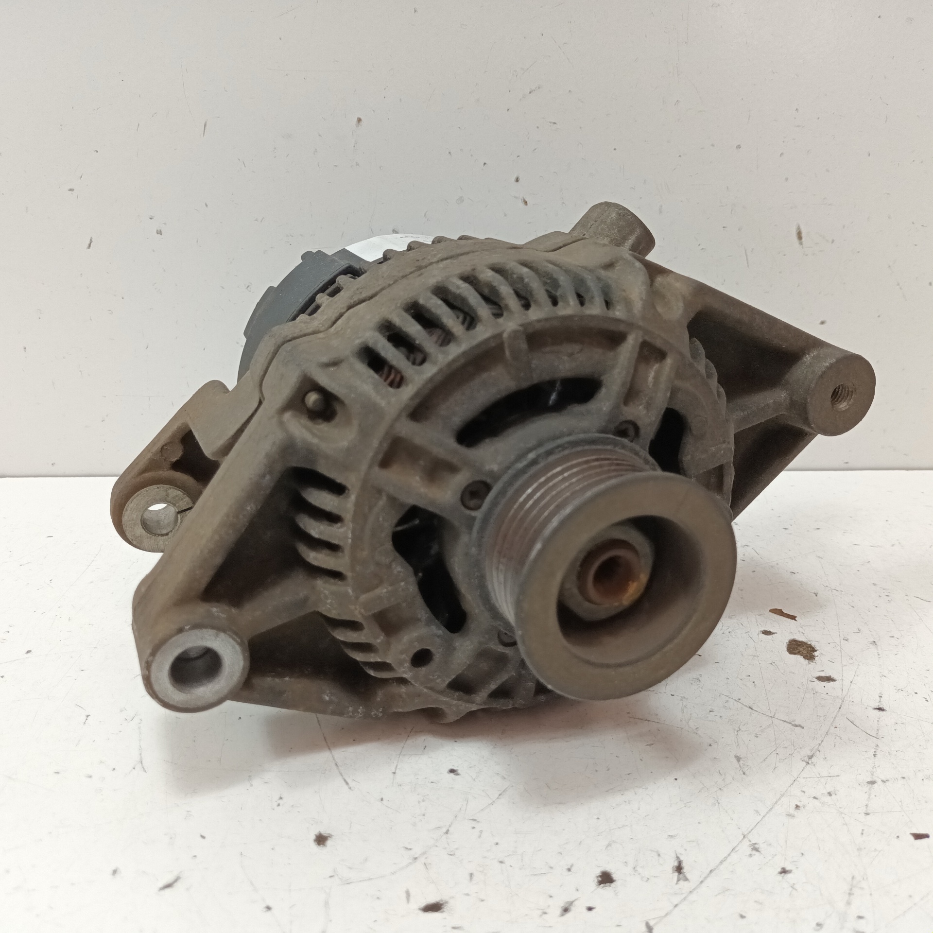 VOLKSWAGEN Corsa B (1993-2000) Generator 90413760 22775851