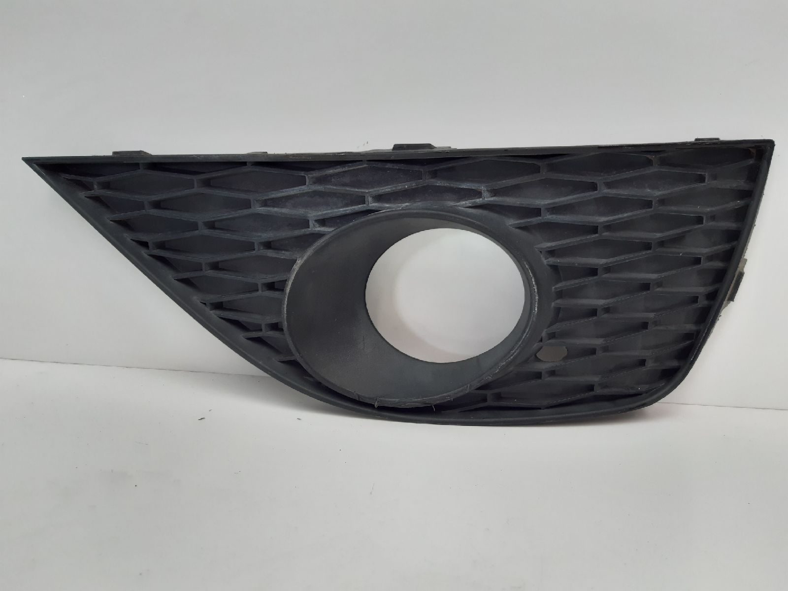 SEAT Ibiza 4 generation (2008-2017) Front Right Grill 6J0853666A 24105512