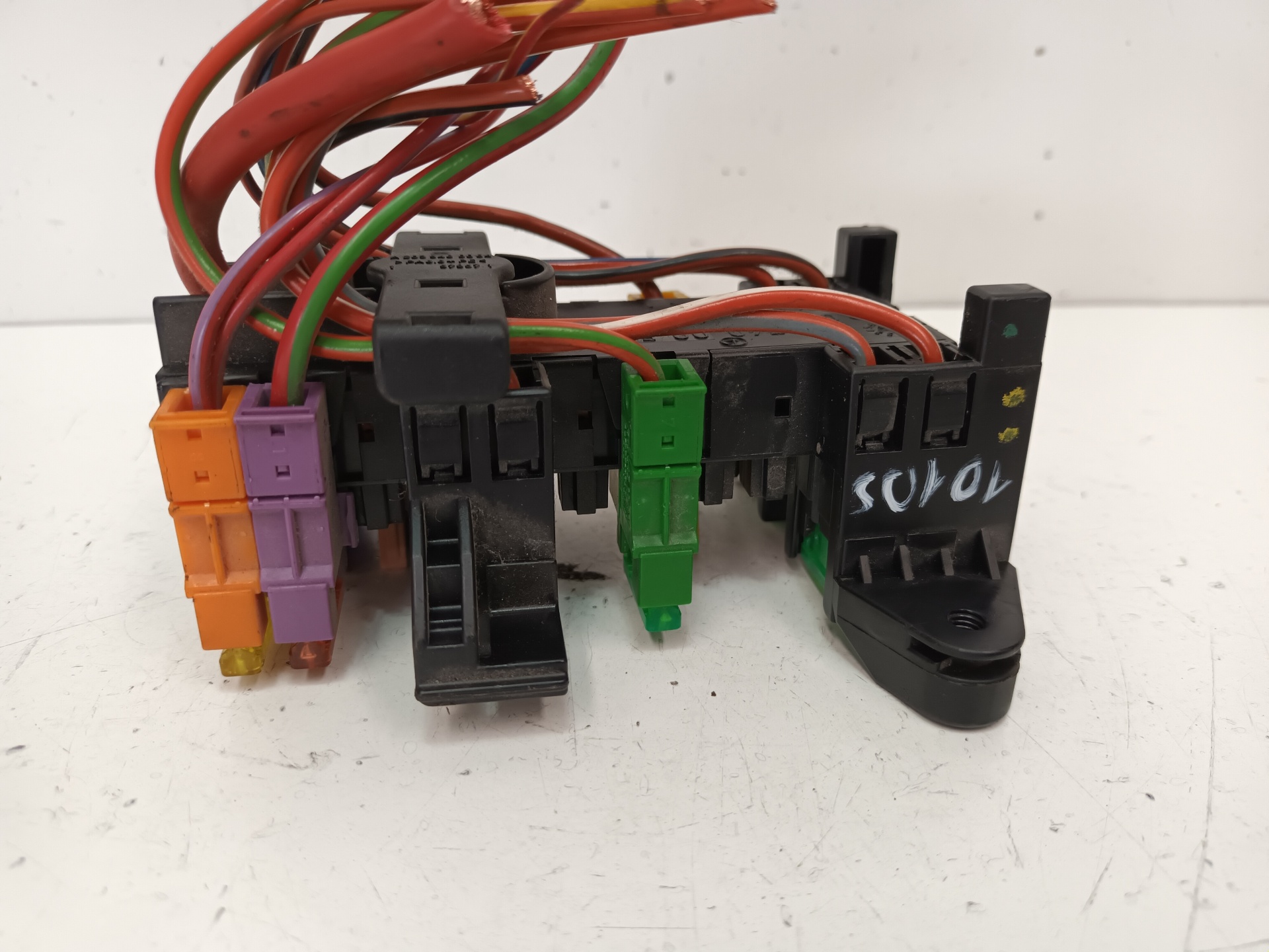 ACURA C-Class W203/S203/CL203 (2000-2008) Fuse Box 2035400050 22013646