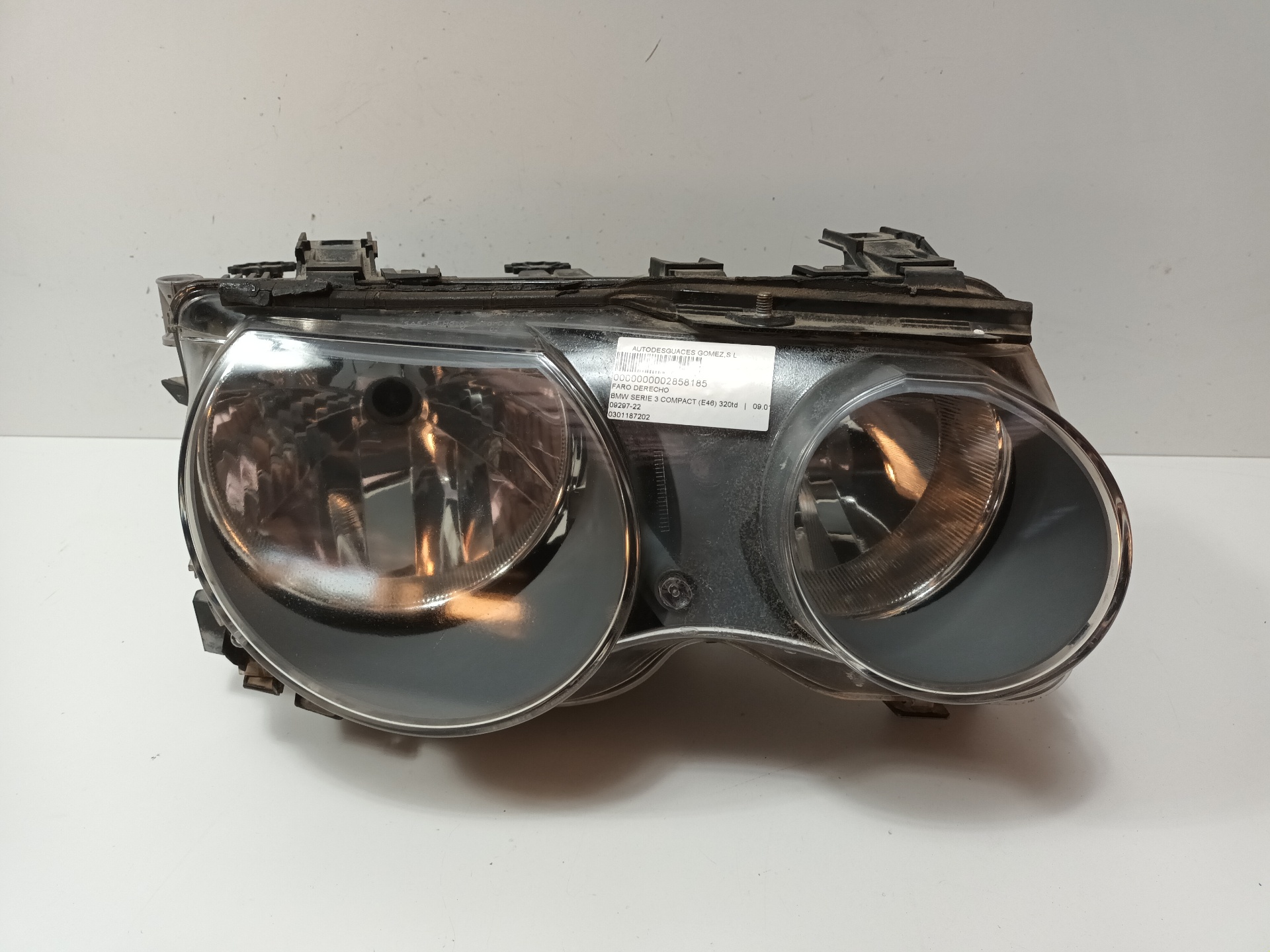 TOYOTA 3 Series E46 (1997-2006) Front Right Headlight 0301187202 22542328