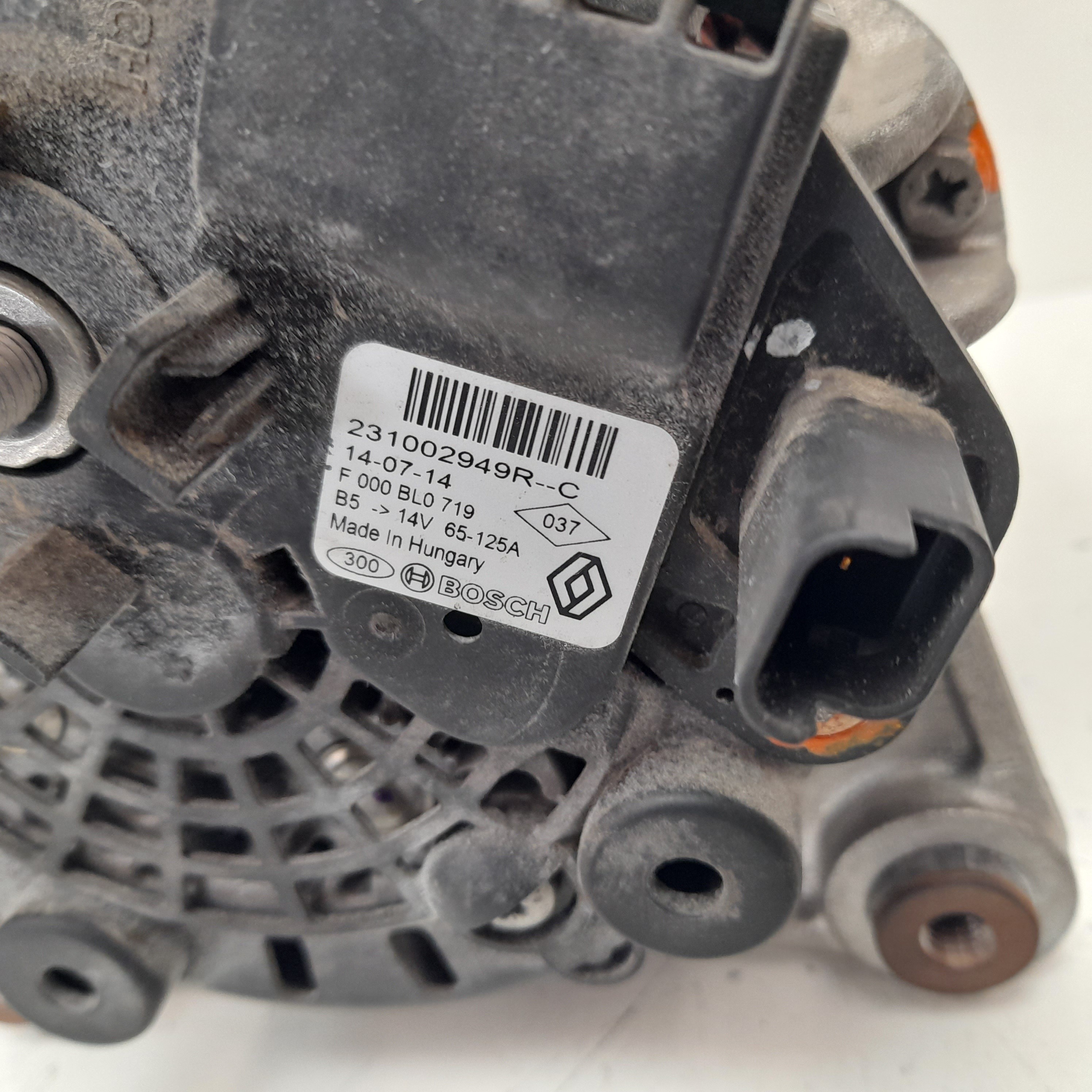 DACIA Sandero 2 generation (2013-2020) Alternator 231002949R 25250858