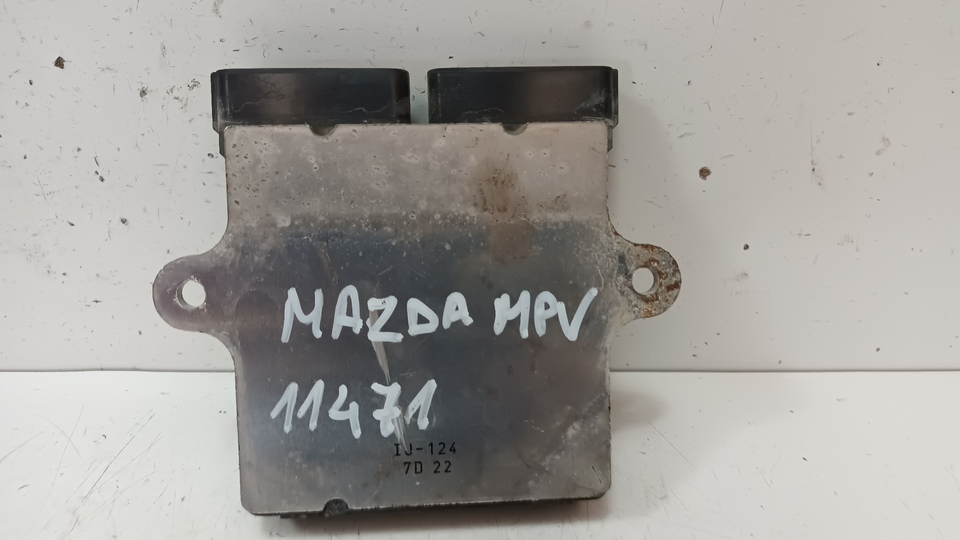 MAZDA MPV LW (1999-2006) Andre kontrollenheter RF5C18701A 24680000
