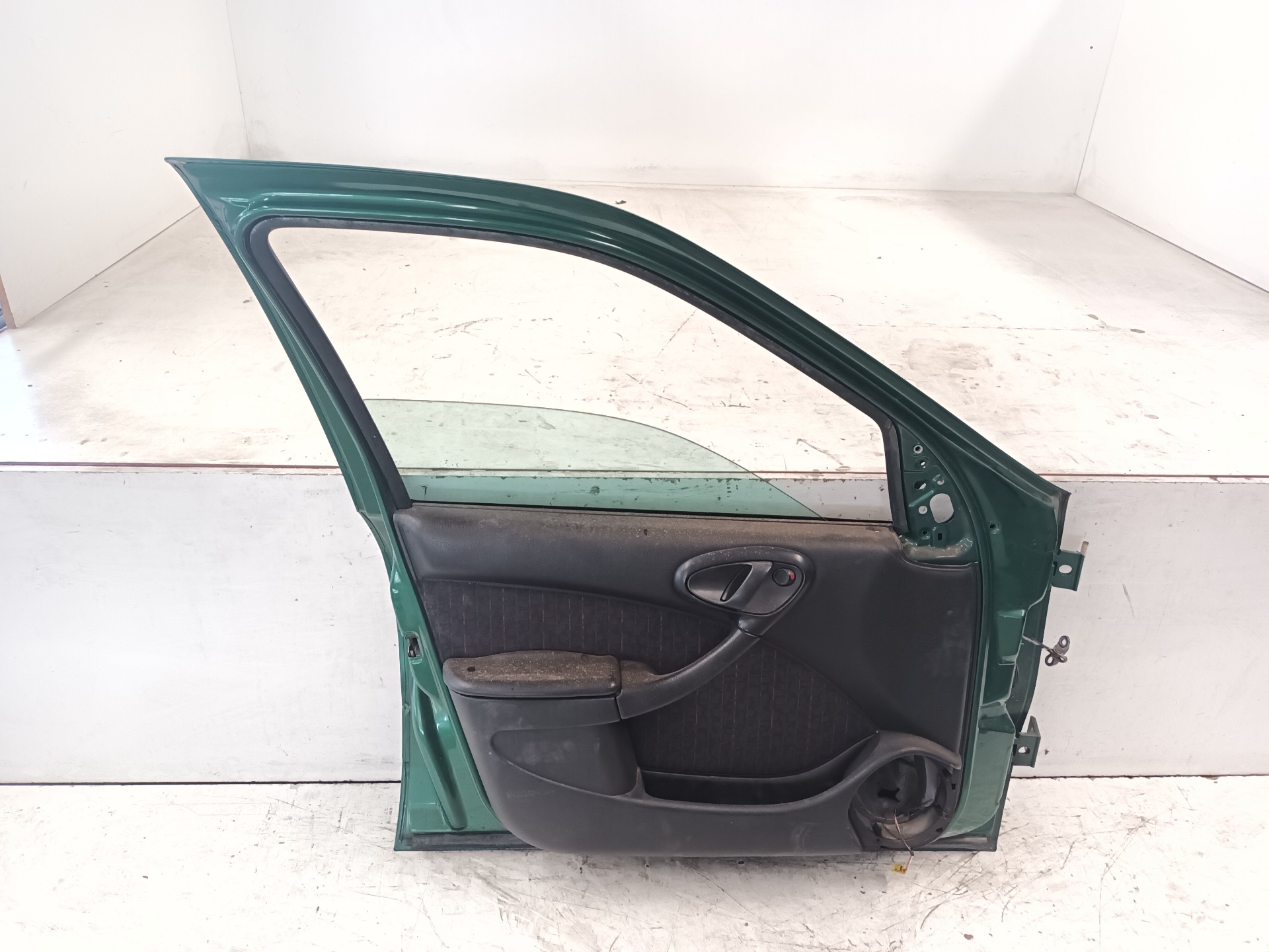 CITROËN Xsara 1 generation (1997-2004) Front Left Door VERDE 25199229