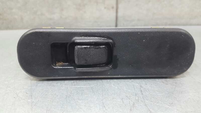 MITSUBISHI L200 3 generation (1996-2006) Кнопка стеклоподъемника задней правой двери MR228167 25256987
