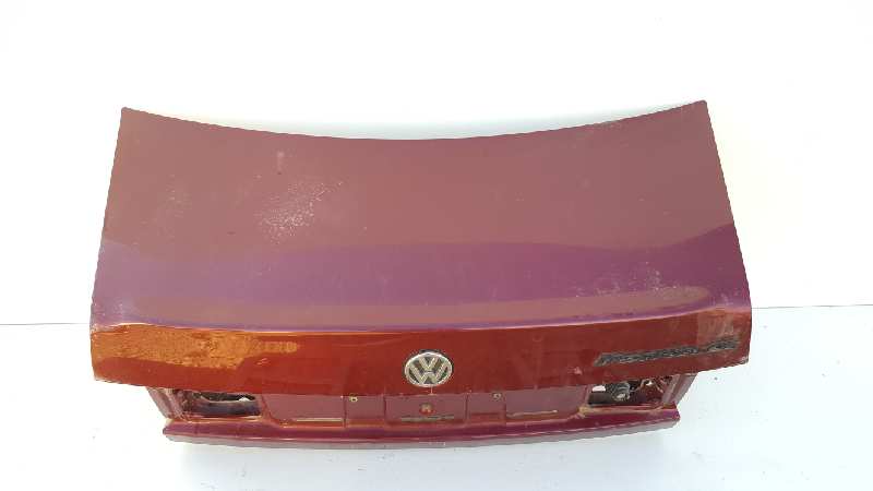 VOLKSWAGEN Vento 1 generation (1992-1998) Coffre arrière ROJO 25251478
