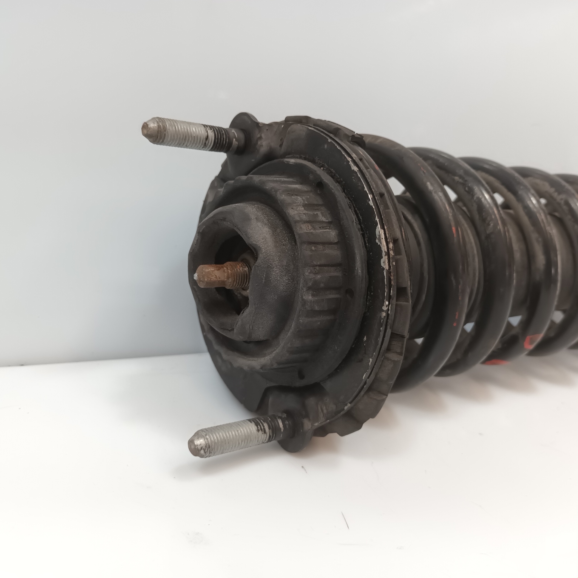 RENAULT Front Right Shock Absorber 25394309