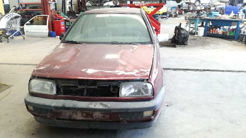 VOLKSWAGEN Vento 1 generation (1992-1998) Помпа за климатик 08242611570 25262145