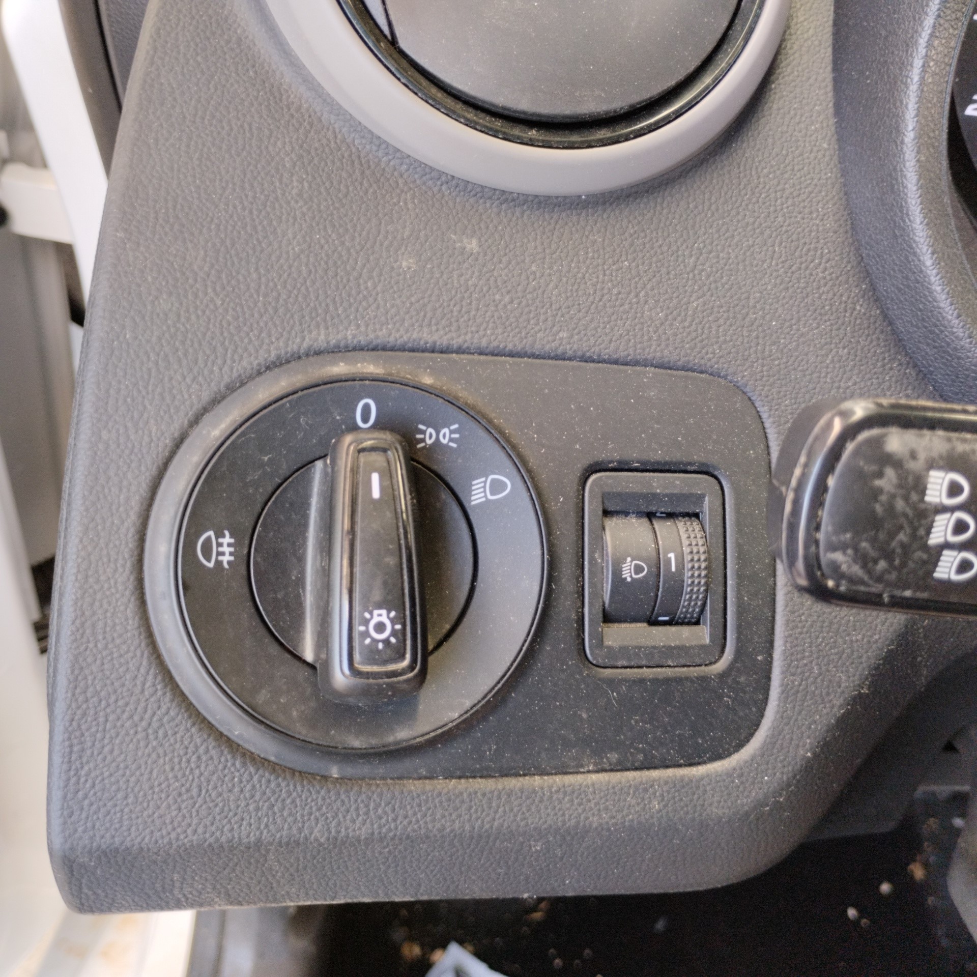 SEAT Ibiza 4 generation (2008-2017) Headlight Switch Control Unit 5G0941431AA 25400217